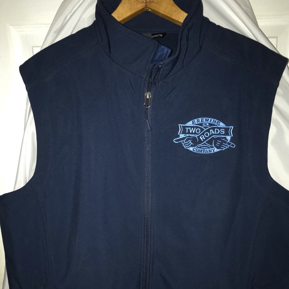 Two Roads Brewing Company Navy Blue Vest . X-Lrg. NWOT. $18.